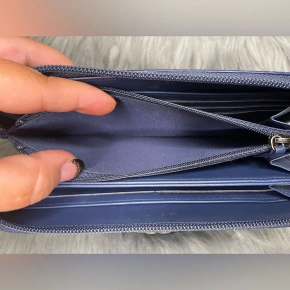 EUC CHANEL Iridescent Boy Chevron Wallet - Picture 8 of 16